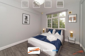 Two Bedroom Apartment By Buonomo Stays Short Lets & Serviced Accommodation With Balcony